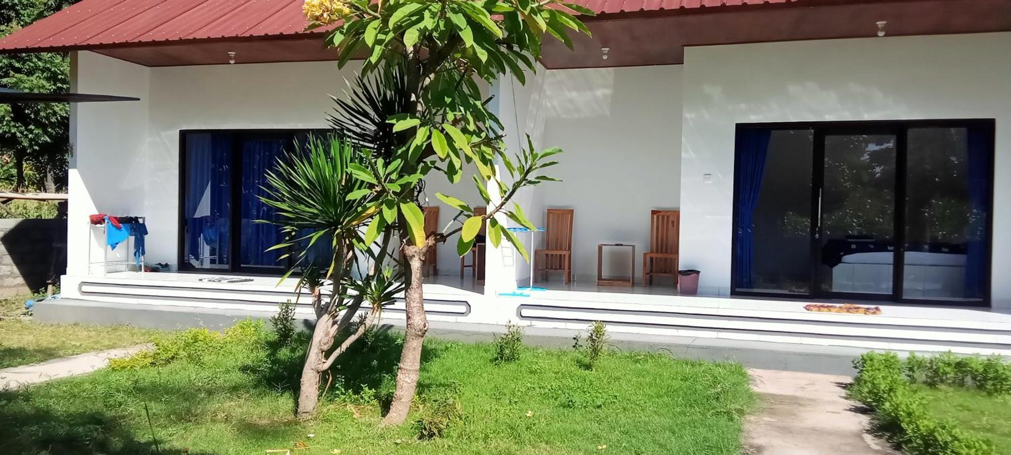 Giri Homestay Амед Экстерьер фото